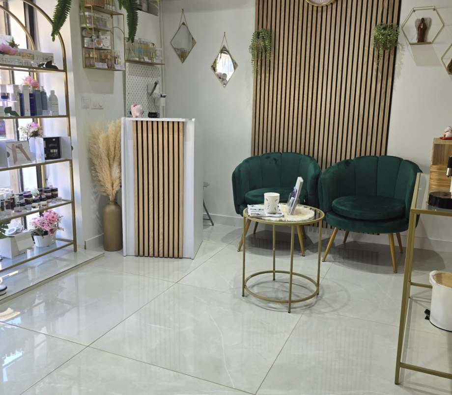 Latelier Divinh Coiffeur Marseille Mask Group 6