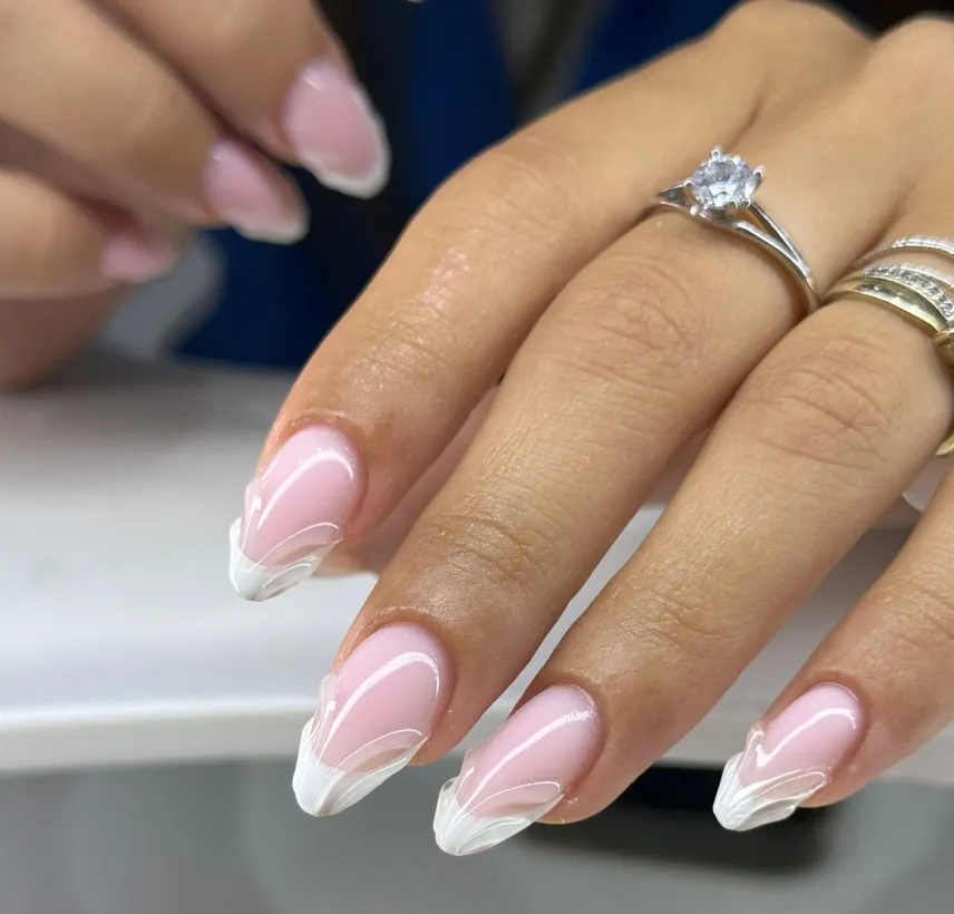 Latelier Divinh Coiffeur Marseille Onglerie 12